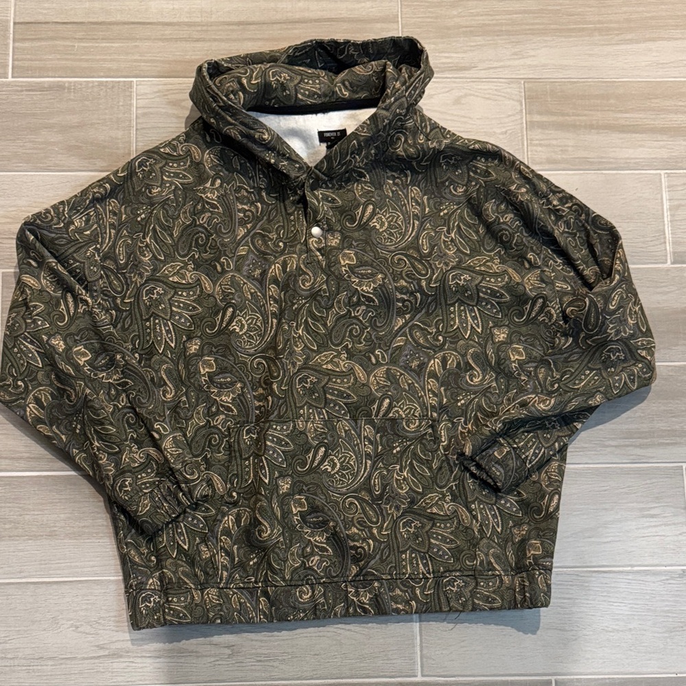 Men’s Paisley Patterned Hoodie